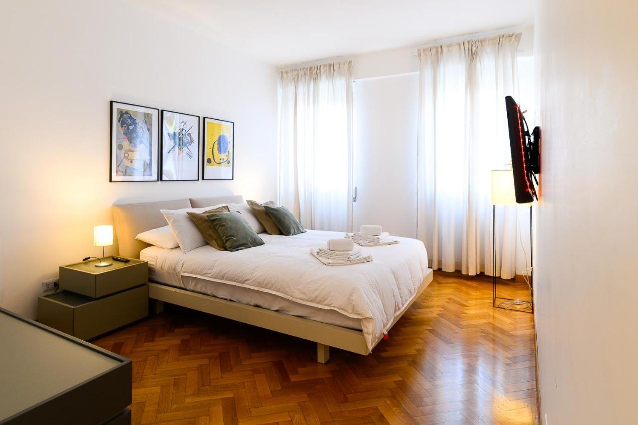 ローマPeaceful Penthouse With Garage By Ndp Rentアパートメント エクステリア 写真